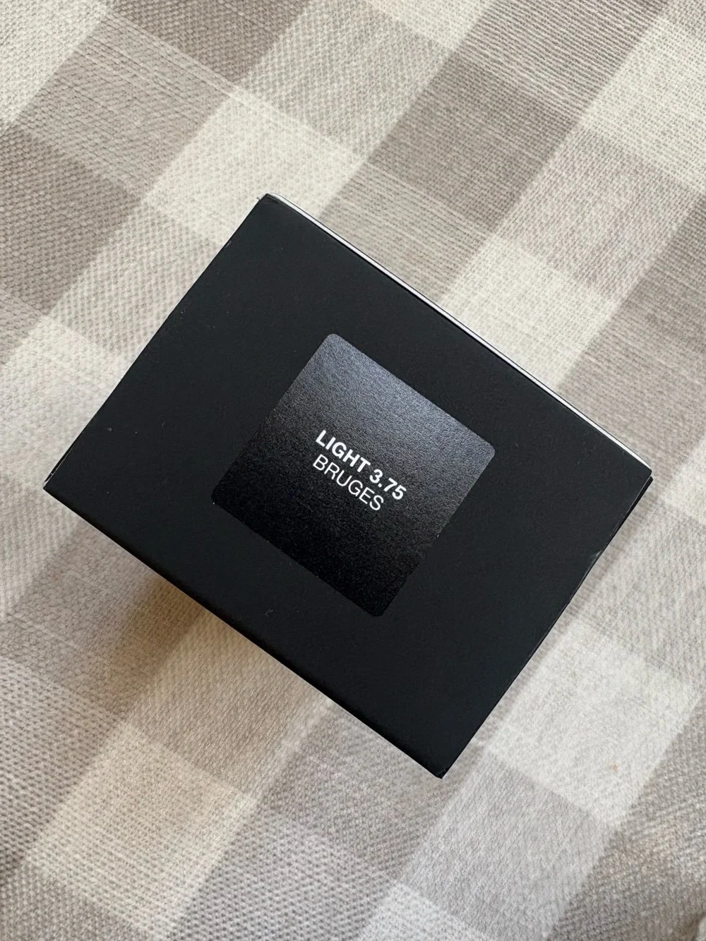 NARS Light Reflecting Foundation in Bruges Light 3.75 - Picture 7 of 8